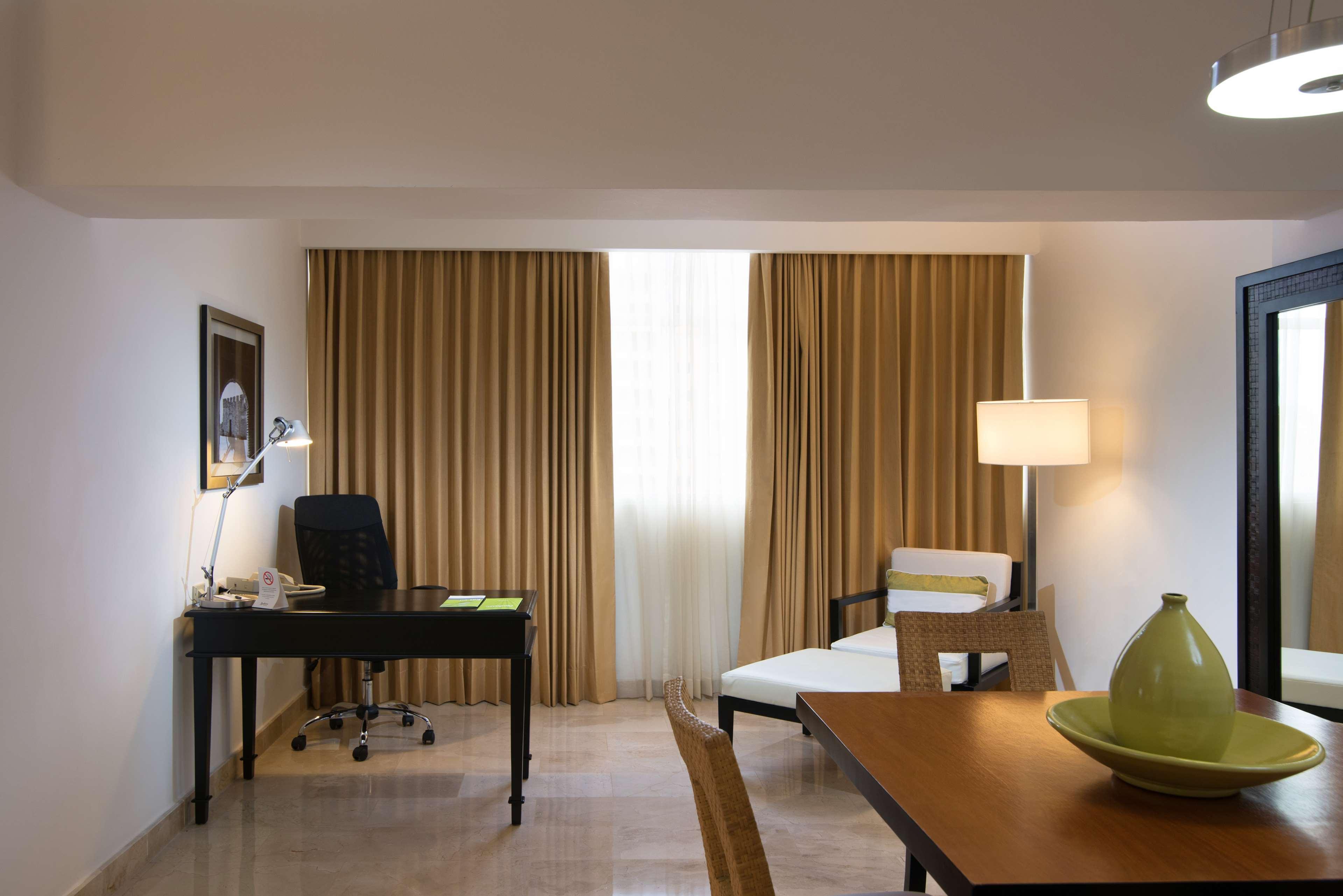 Radisson Hotel Санто-Доминго Экстерьер фото